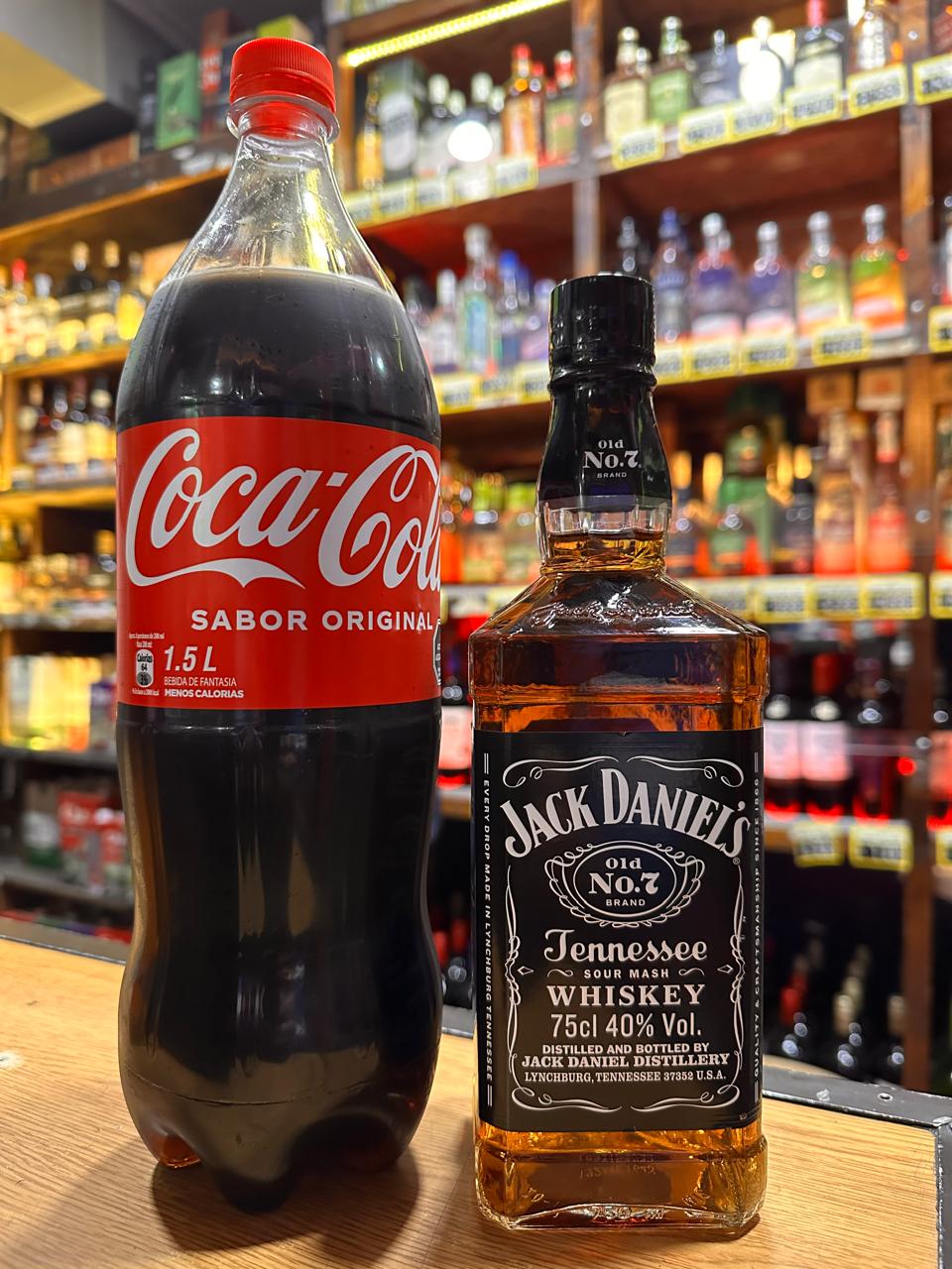 Promo Whiskey Jack Daniels 40°+ Coca Cola